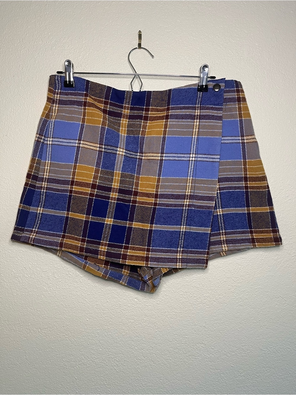 Free People Preppy Fall Plaid Wrap Skort Shorts in Blue and Brown 33”x 14.5”